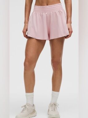 lululemon shake it out high-rise running shorts - 2.5” pink haze